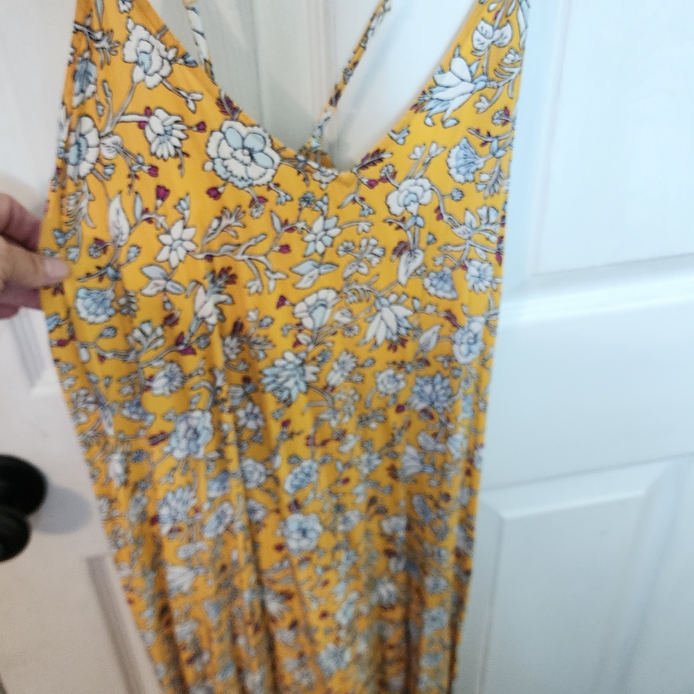 Old Navy Yellow Floral Dress - Picture 4 of 8